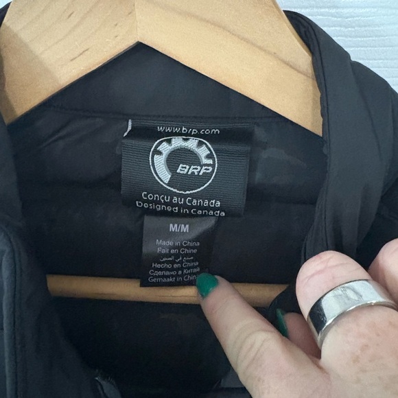 Charcoal Puffer Vest - Picture 3 of 5